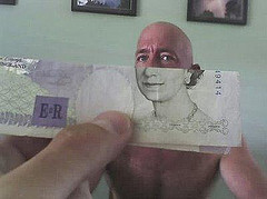 illusion-queen-money.jpg