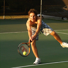 tennis-falling-ball-racket